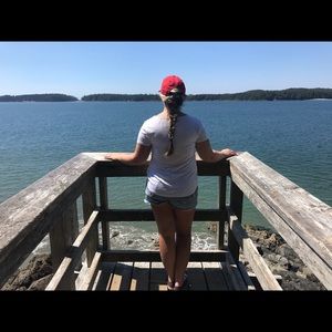 Meet your Posher, Jaclynn